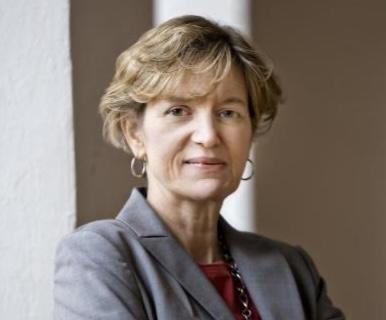 Headshot of Elizabeth Andrews