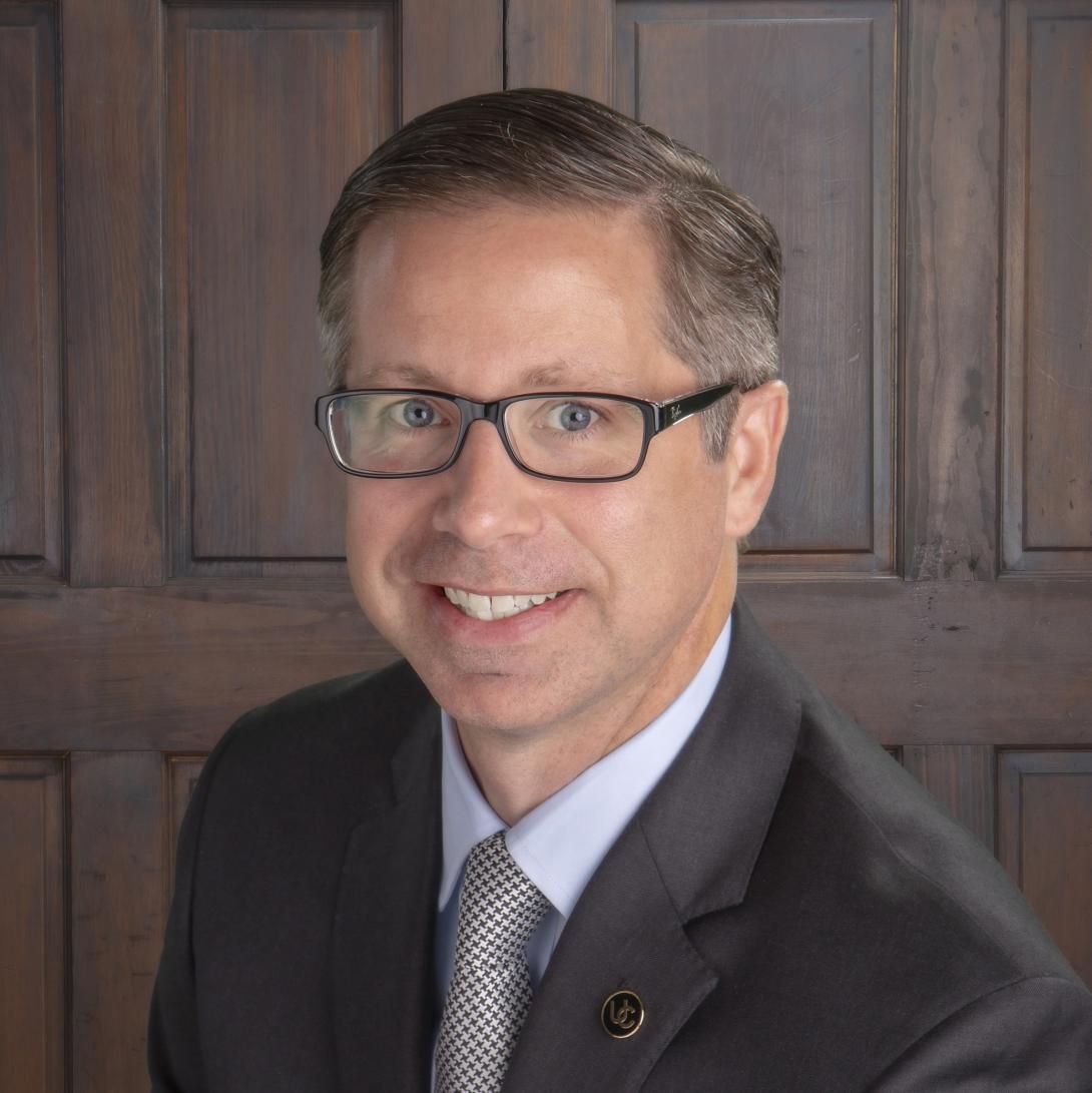 Photo of Jasen Eige.