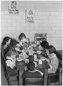 SafetyNet_SchoolLunch-222x300.gif SafetyNet_SchoolLunch-222x300.gif